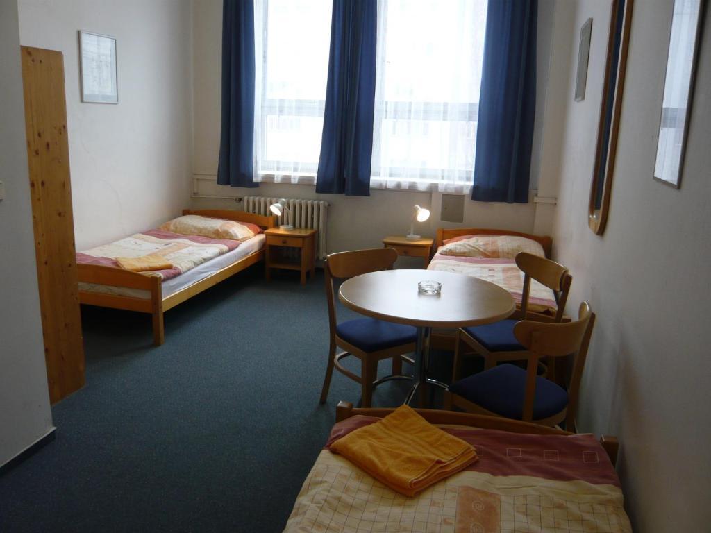 Hotel Hasa Прага Номер фото
